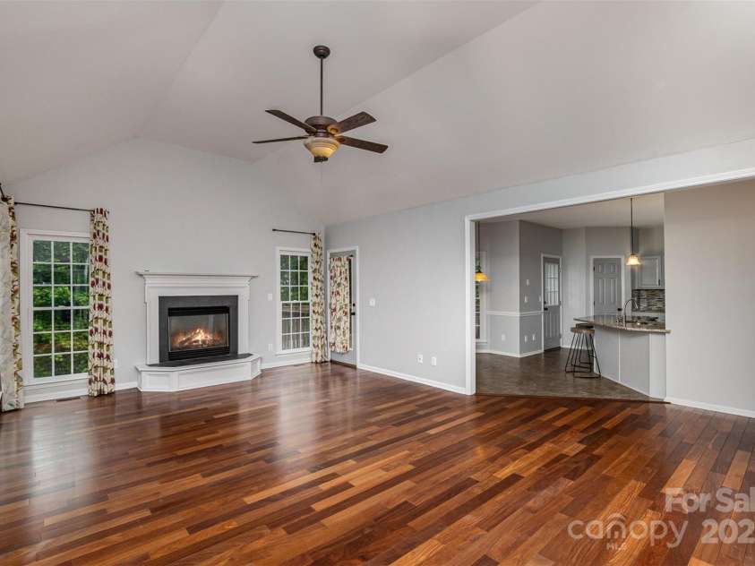 17318 Cambridge Grove Drive, Huntersville, NC 28078.  MLS# CAR4258388, YatesRealty ID 21634. 