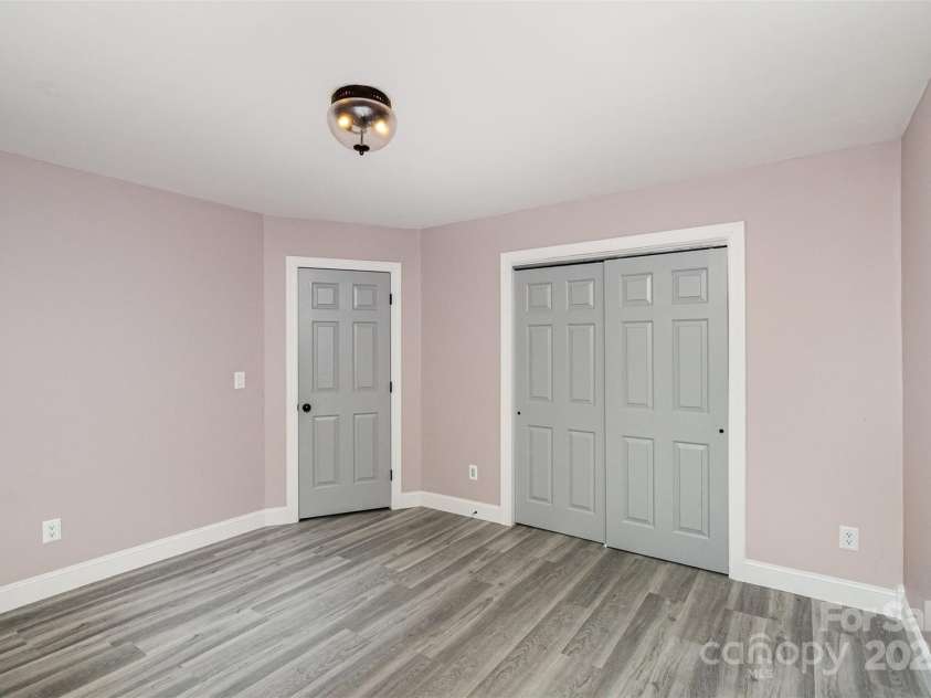 17318 Cambridge Grove Drive, Huntersville, NC 28078.  MLS# CAR4258388, YatesRealty ID 21634. 