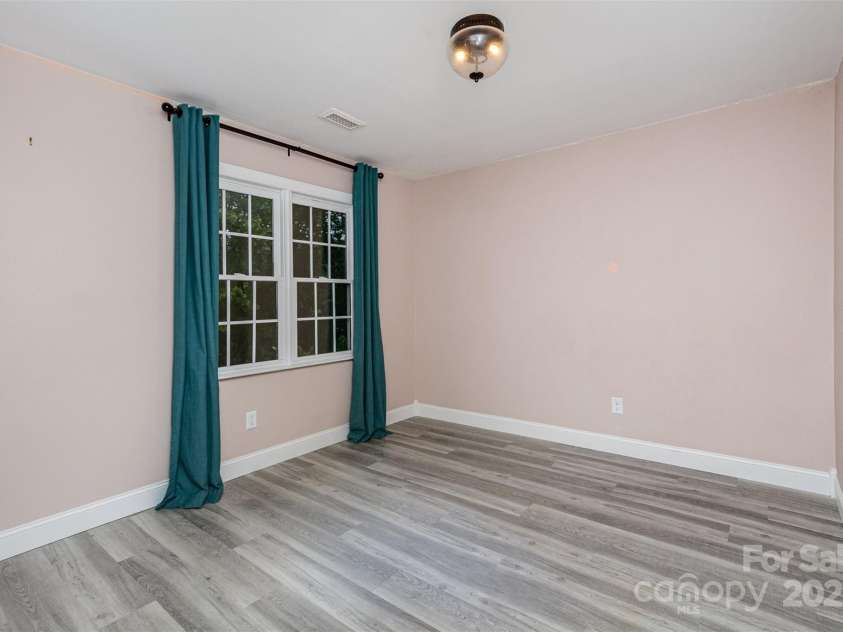 17318 Cambridge Grove Drive, Huntersville, NC 28078.  MLS# CAR4258388, YatesRealty ID 21634. 