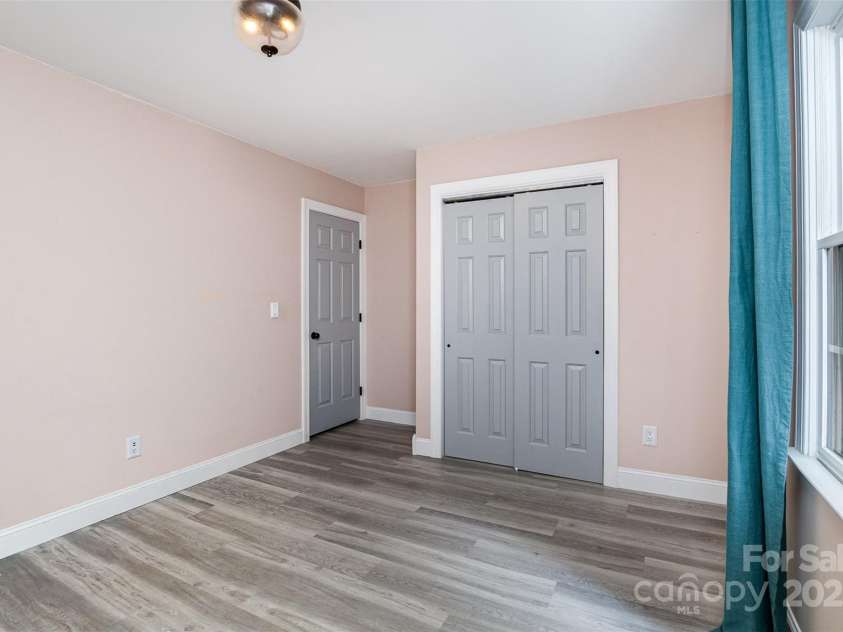 17318 Cambridge Grove Drive, Huntersville, NC 28078.  MLS# CAR4258388, YatesRealty ID 21634. 