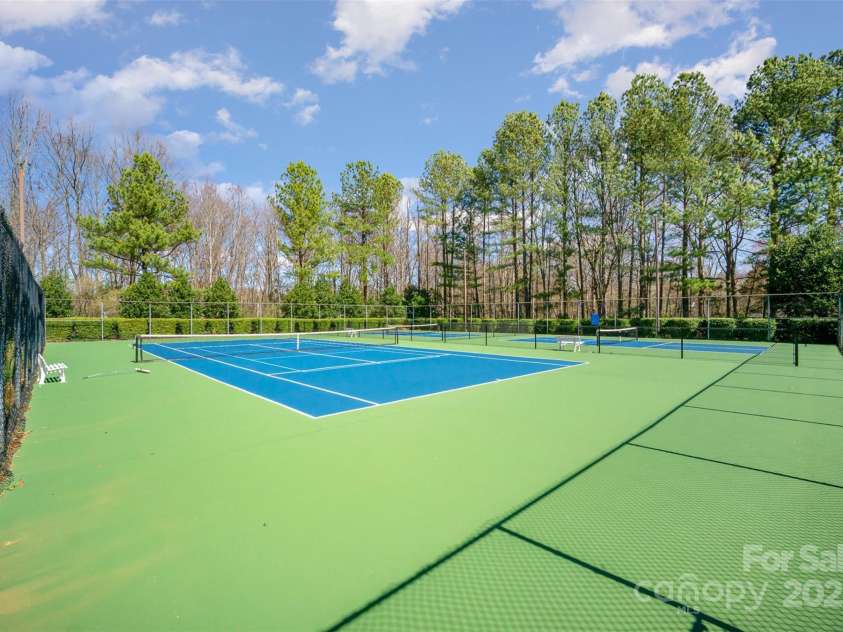 17318 Cambridge Grove Drive, Huntersville, NC 28078.  MLS# CAR4258388, YatesRealty ID 21634. 