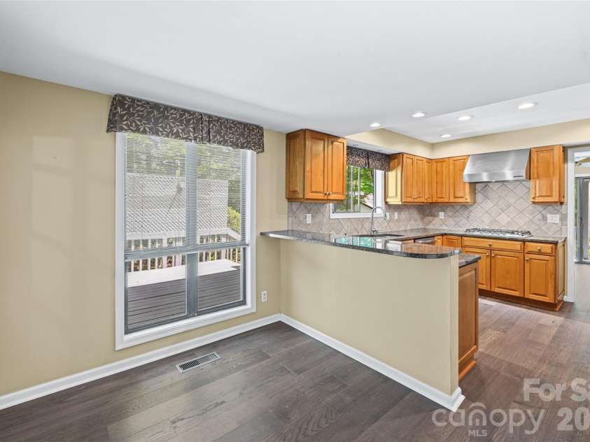 2 Honeysuckle Woods, Clover, SC 29710.  MLS# CAR4363870, YatesRealty ID 21635. 