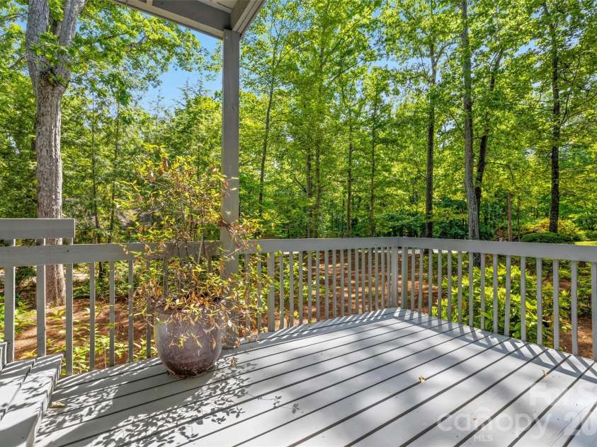 2 Honeysuckle Woods, Clover, SC 29710.  MLS# CAR4363870, YatesRealty ID 21635. 
