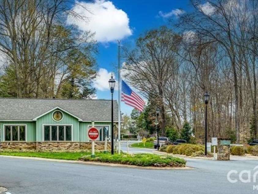 2 Honeysuckle Woods, Clover, SC 29710.  MLS# CAR4363870, YatesRealty ID 21635. 