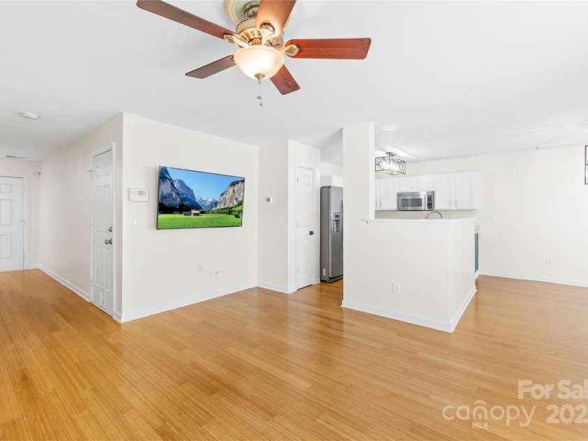 8614 Westhope Street, Charlotte, NC 28216.  MLS# CAR4270582, YatesRealty ID 21635. 