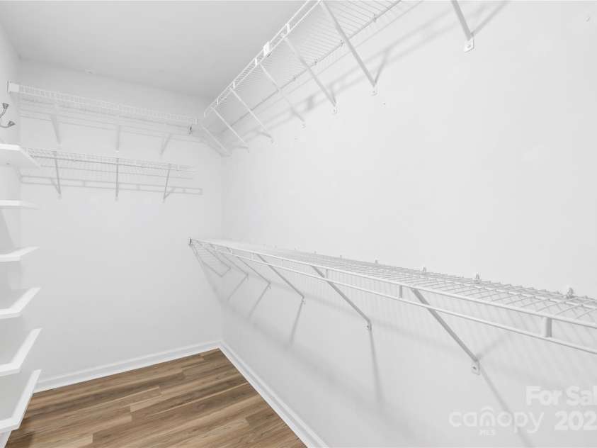8614 Westhope Street, Charlotte, NC 28216.  MLS# CAR4270582, YatesRealty ID 21635. 