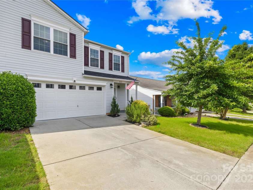 8614 Westhope Street, Charlotte, NC 28216.  MLS# CAR4270582, YatesRealty ID 21635. 