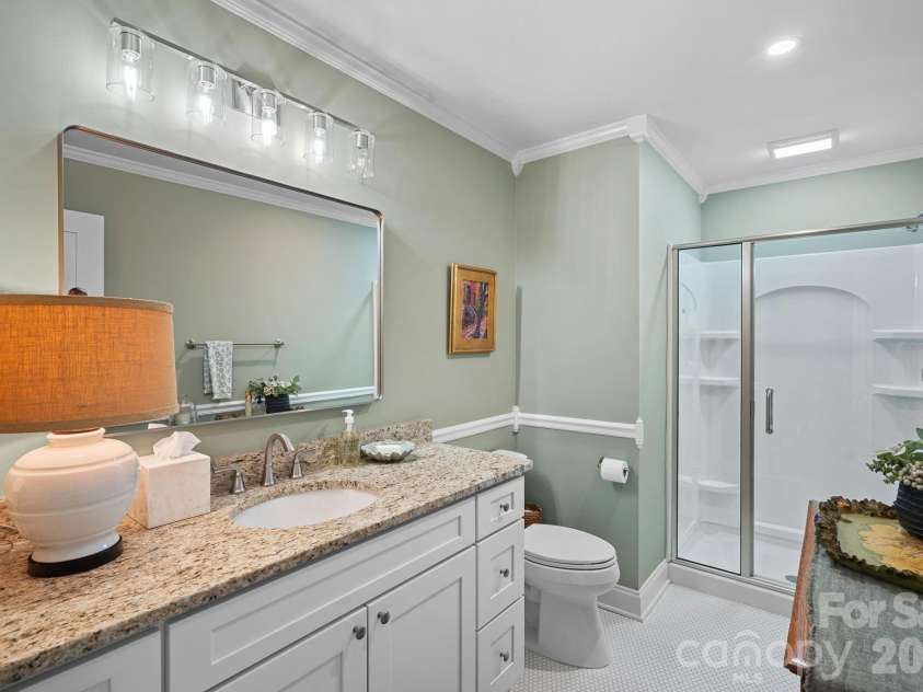 109 Sandy Shore Drive, Mooresville, NC 28117.  MLS# CAR4345257, YatesRealty ID 21636. 