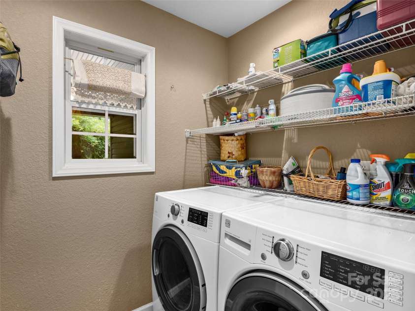 224 Old Haw Creek Road, Asheville, NC 28805.  MLS# CAR4259478, YatesRealty ID 21638. Laundry Room