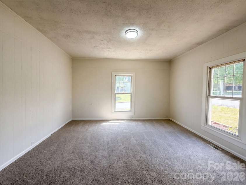 215 Ferry Road, New London, NC 28127.  MLS# CAR4372599, YatesRealty ID 21639. 
