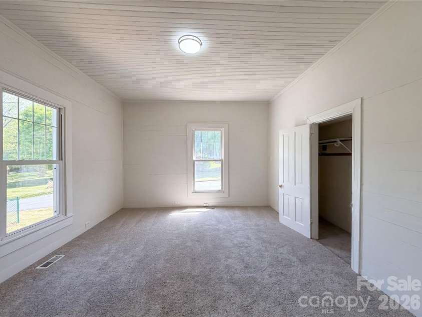 215 Ferry Road, New London, NC 28127.  MLS# CAR4372599, YatesRealty ID 21639. 