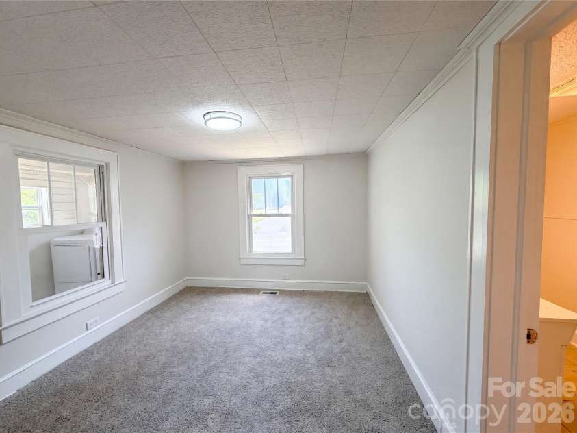 215 Ferry Road, New London, NC 28127.  MLS# CAR4372599, YatesRealty ID 21639. 