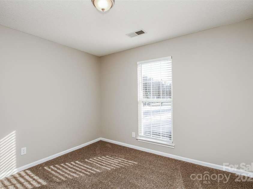 676 Rebecca Jane Drive, Mooresville, NC 28115.  MLS# CAR4270311, YatesRealty ID 21639. 