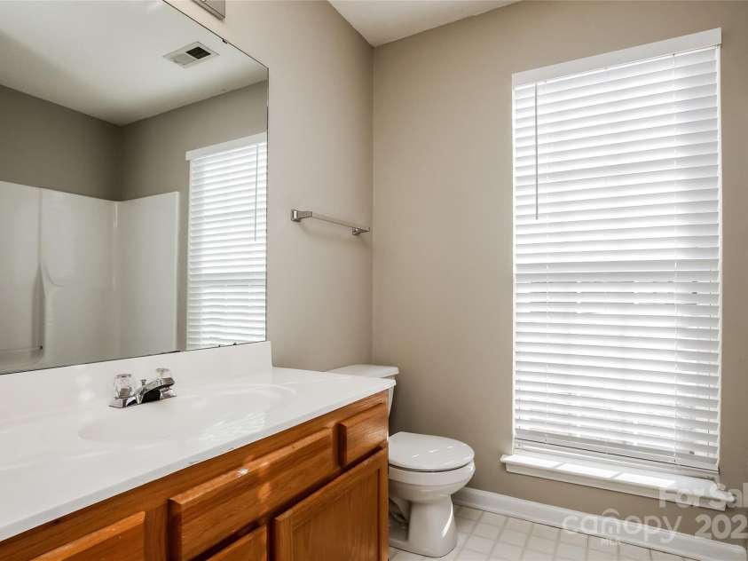 676 Rebecca Jane Drive, Mooresville, NC 28115.  MLS# CAR4270311, YatesRealty ID 21639. 