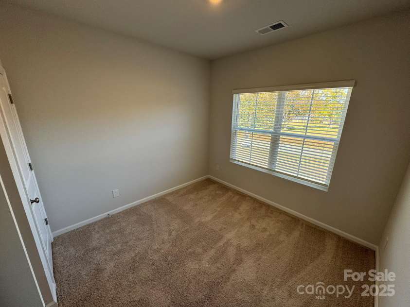 4750 Lakeview Road, Charlotte, NC 28216.  MLS# CAR4261325, YatesRealty ID 2164. Bedroom 3