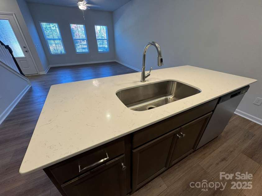 4750 Lakeview Road, Charlotte, NC 28216.  MLS# CAR4261325, YatesRealty ID 2164. Island