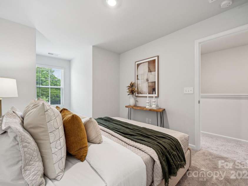 4750 Lakeview Road, Charlotte, NC 28216.  MLS# CAR4261325, YatesRealty ID 2164. REPRESENTATIVE PHOTO ONLY