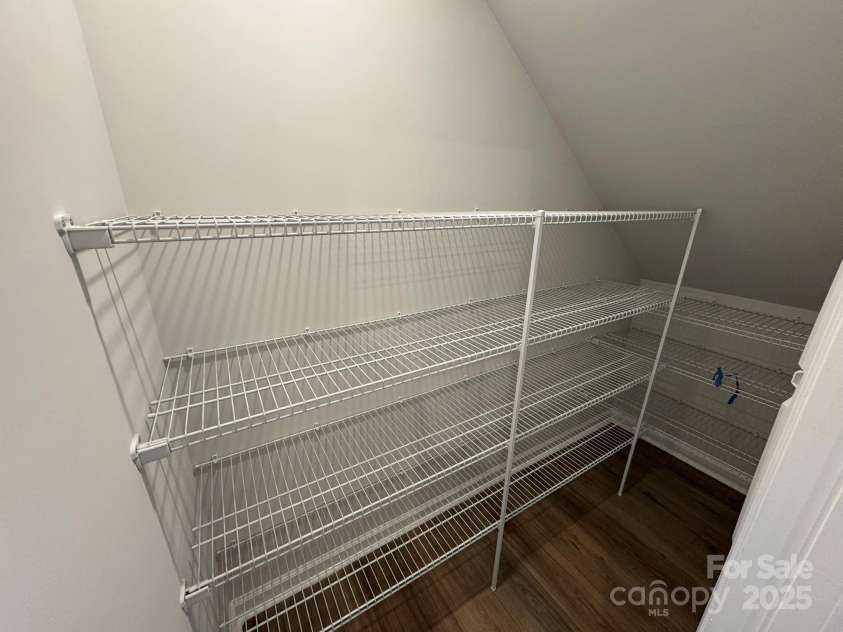 4750 Lakeview Road, Charlotte, NC 28216.  MLS# CAR4261325, YatesRealty ID 2164. Walk-in pantry