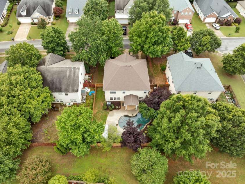 1225 Madison Green Drive, Fort Mill, SC 29715.  MLS# CAR4258843, YatesRealty ID 21640. Overview