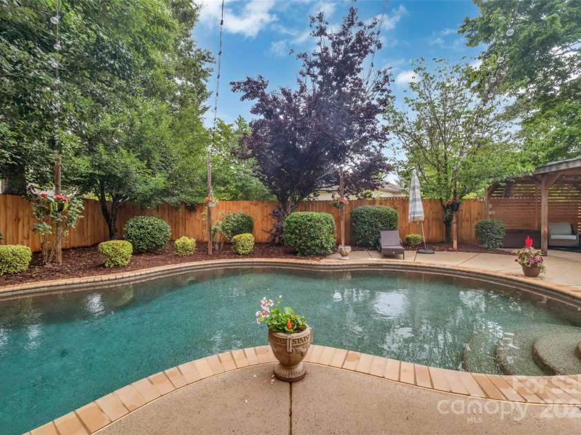 1225 Madison Green Drive, Fort Mill, SC 29715.  MLS# CAR4258843, YatesRealty ID 21640. Ready for Summer at 1225 Madison Green!