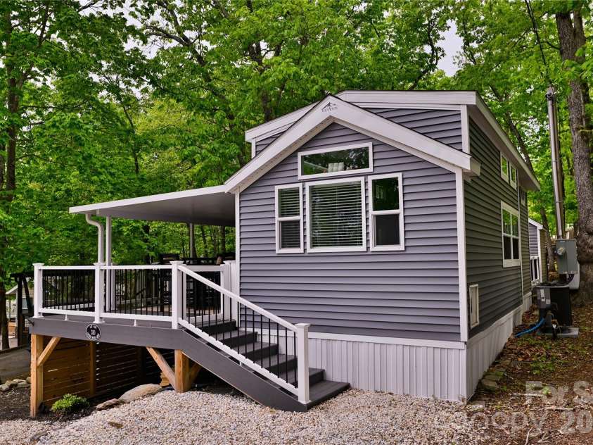 310 Laurelwood Lane, Traphill, NC 28685.  MLS# CAR4376247, YatesRealty ID 21640. 