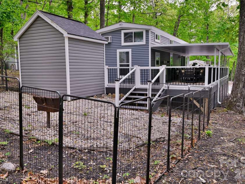 310 Laurelwood Lane, Traphill, NC 28685.  MLS# CAR4376247, YatesRealty ID 21640. 