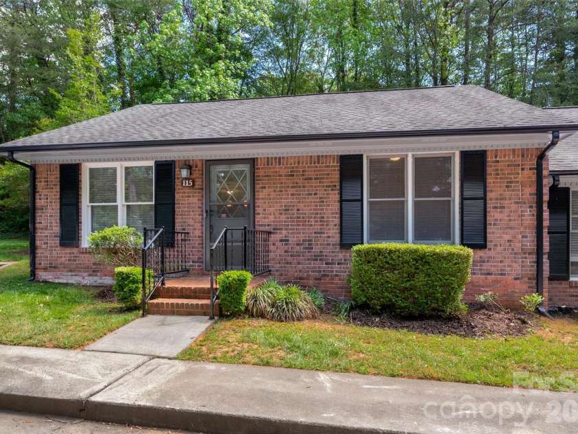 115 David Court, Fort Mill, SC 29715.  MLS# CAR4376770, YatesRealty ID 21641. 