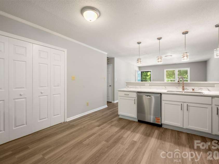 115 David Court, Fort Mill, SC 29715.  MLS# CAR4376770, YatesRealty ID 21641. 