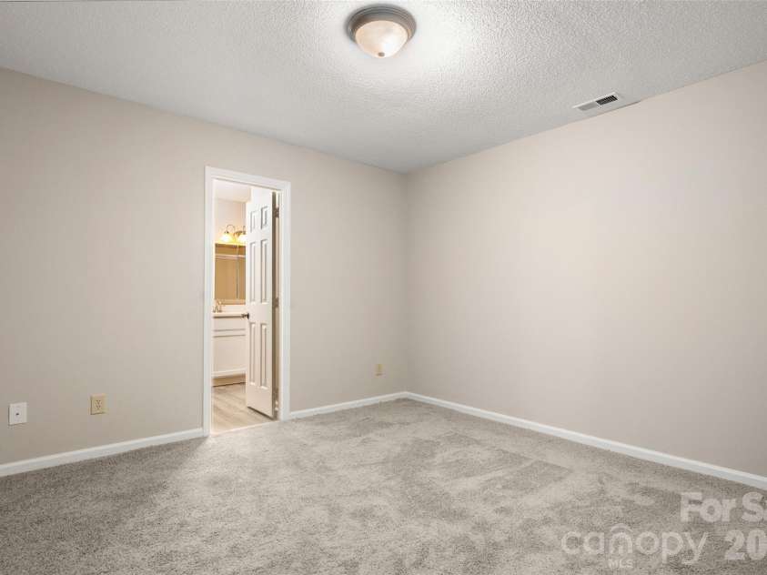 115 David Court, Fort Mill, SC 29715.  MLS# CAR4376770, YatesRealty ID 21641. 