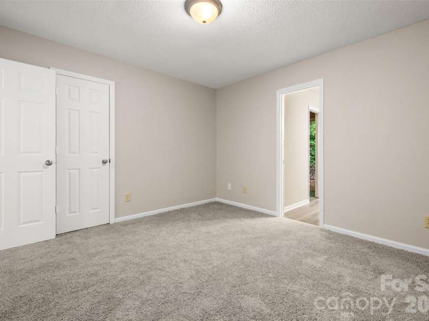 115 David Court, Fort Mill, SC 29715.  MLS# CAR4376770, YatesRealty ID 21641. 