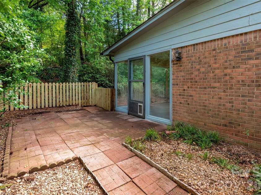 115 David Court, Fort Mill, SC 29715.  MLS# CAR4376770, YatesRealty ID 21641. 