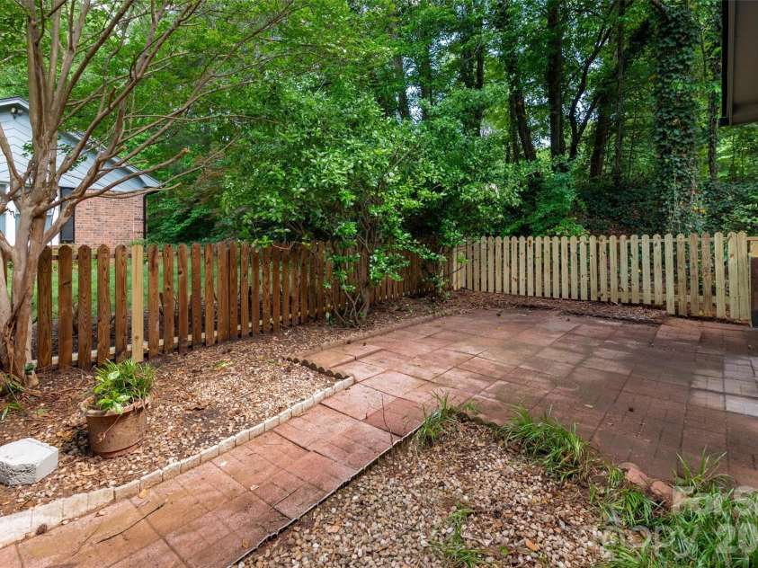 115 David Court, Fort Mill, SC 29715.  MLS# CAR4376770, YatesRealty ID 21641. 