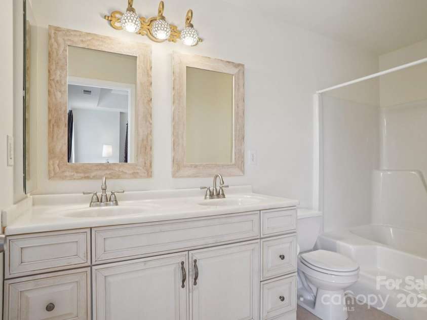 12342 Swan Wings Place, Huntersville, NC 28078.  MLS# CAR4271268, YatesRealty ID 21641. 