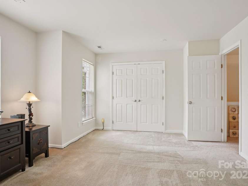 12342 Swan Wings Place, Huntersville, NC 28078.  MLS# CAR4271268, YatesRealty ID 21641. 