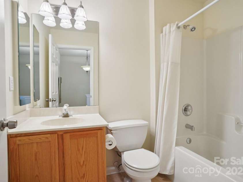12342 Swan Wings Place, Huntersville, NC 28078.  MLS# CAR4271268, YatesRealty ID 21641. 