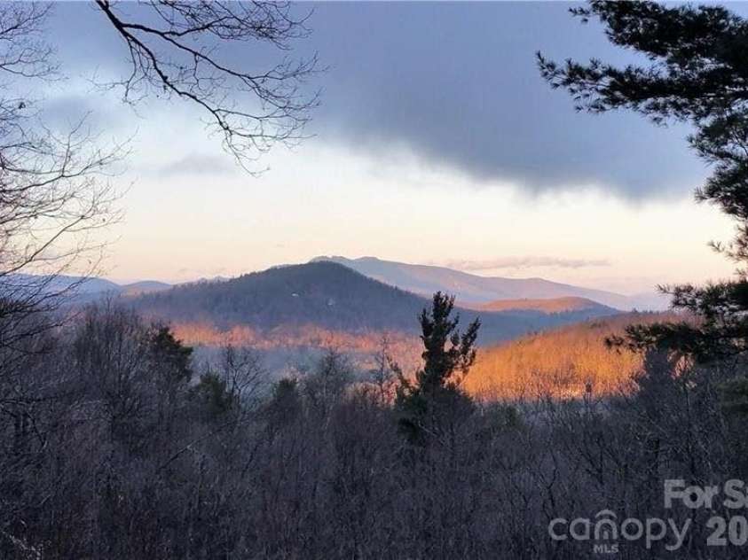 7109 Grandview Extension, Newland, NC 28657.  MLS# CAR4371710, YatesRealty ID 21642. 
