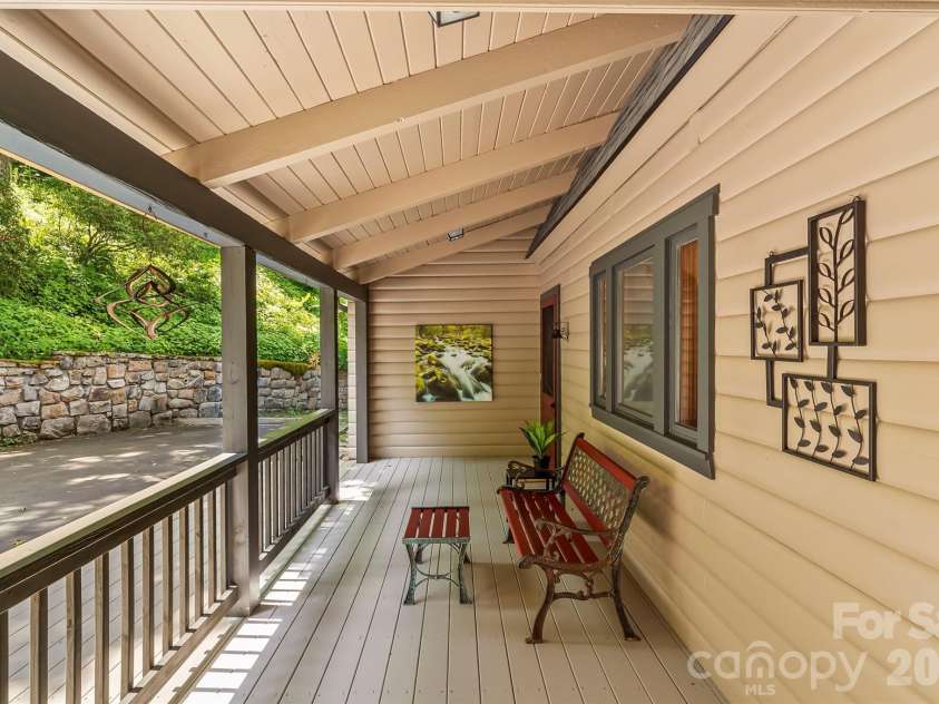 7109 Grandview Extension, Newland, NC 28657.  MLS# CAR4371710, YatesRealty ID 21642. 