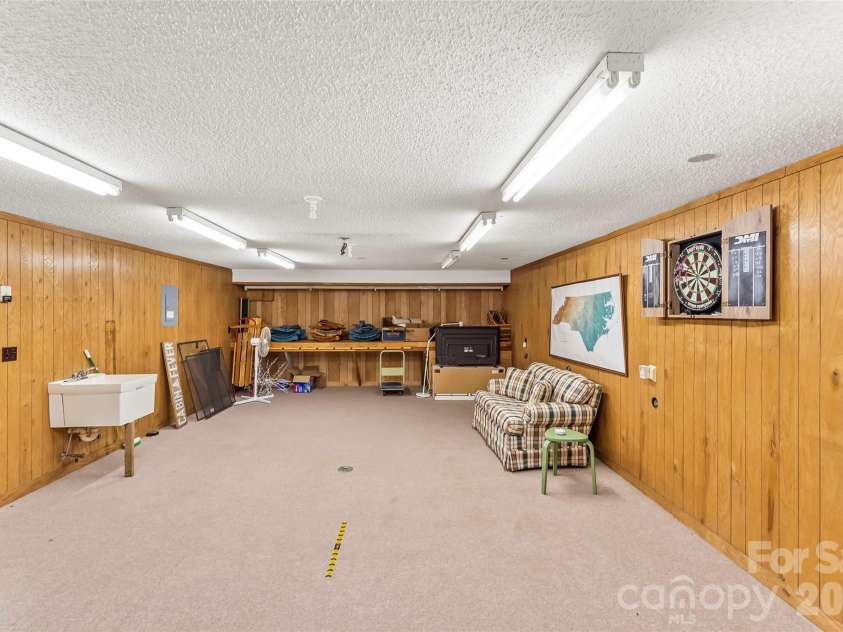 7109 Grandview Extension, Newland, NC 28657.  MLS# CAR4371710, YatesRealty ID 21642. 