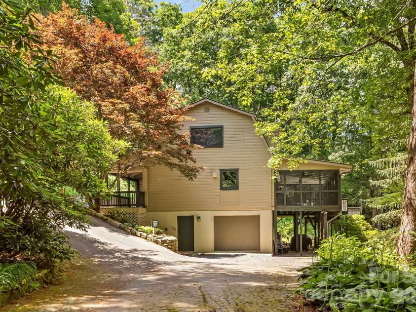 7109 Grandview Extension, Newland, NC 28657.  MLS# CAR4371710, YatesRealty ID 21642. 