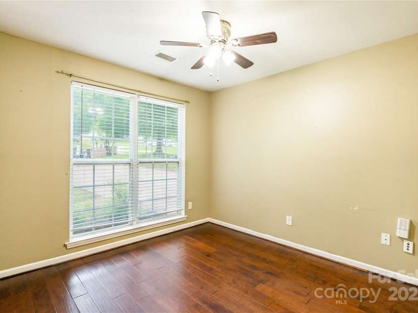 7206 Stoney Place Court, Charlotte, NC 28262.  MLS# CAR4258227, YatesRealty ID 21642. 