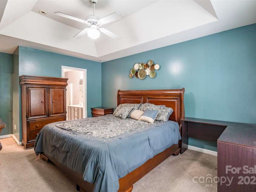 7206 Stoney Place Court, Charlotte, NC 28262.  MLS# CAR4258227, YatesRealty ID 21642. 