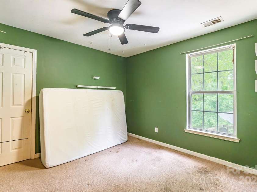 7206 Stoney Place Court, Charlotte, NC 28262.  MLS# CAR4258227, YatesRealty ID 21642. 