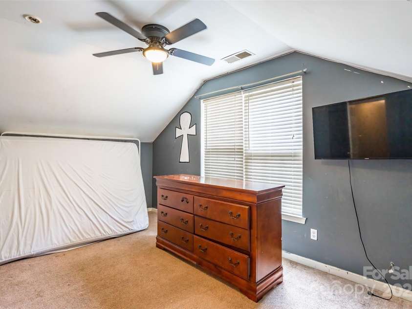 7206 Stoney Place Court, Charlotte, NC 28262.  MLS# CAR4258227, YatesRealty ID 21642. 