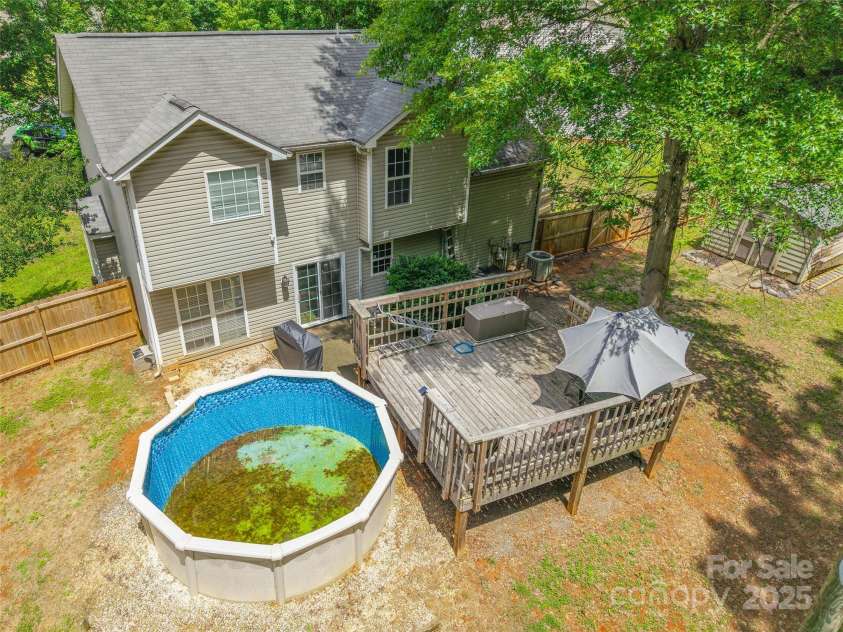 7206 Stoney Place Court, Charlotte, NC 28262.  MLS# CAR4258227, YatesRealty ID 21642. 