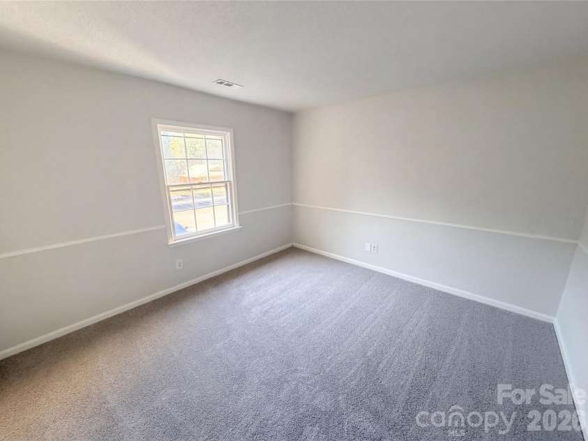 4726 Old Lantern Way, Charlotte, NC 28212.  MLS# CAR4360871, YatesRealty ID 21643. 