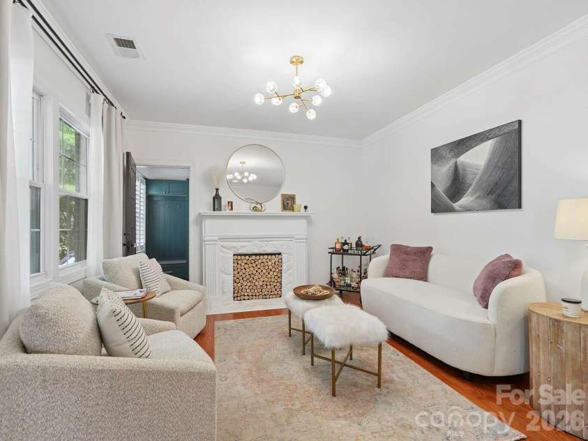 2232 Shenandoah Avenue, Charlotte, NC 28205.  MLS# CAR4379599, YatesRealty ID 21645. 