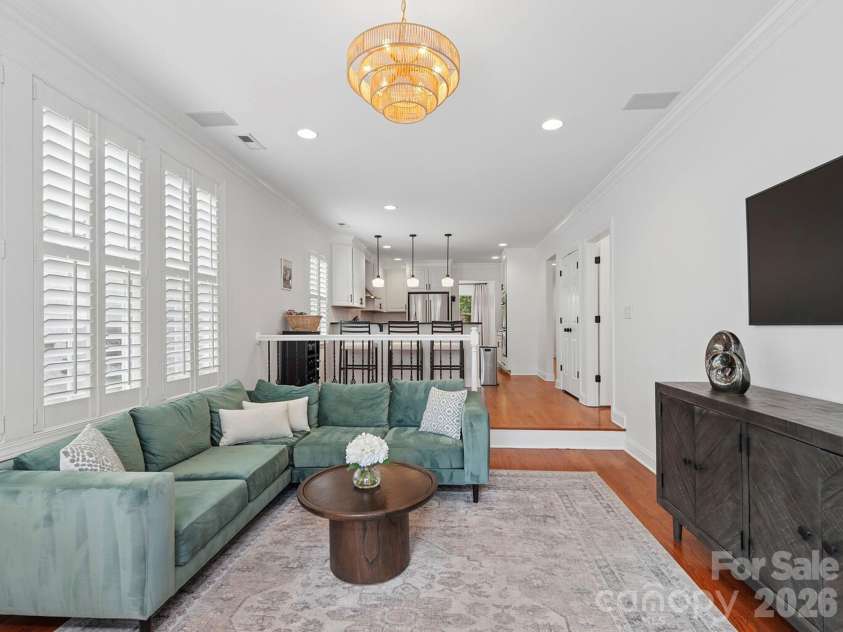 2232 Shenandoah Avenue, Charlotte, NC 28205.  MLS# CAR4379599, YatesRealty ID 21645. 