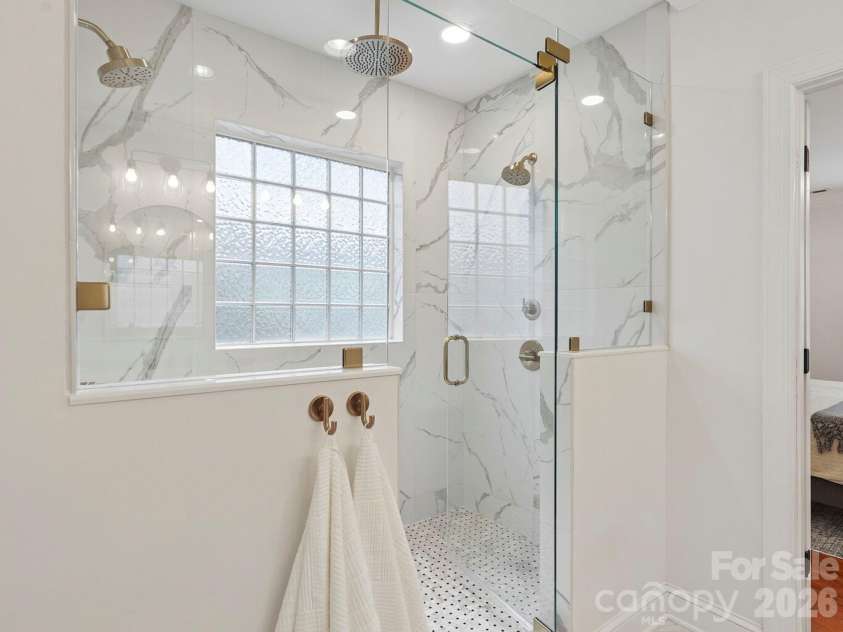 2232 Shenandoah Avenue, Charlotte, NC 28205.  MLS# CAR4379599, YatesRealty ID 21645. 