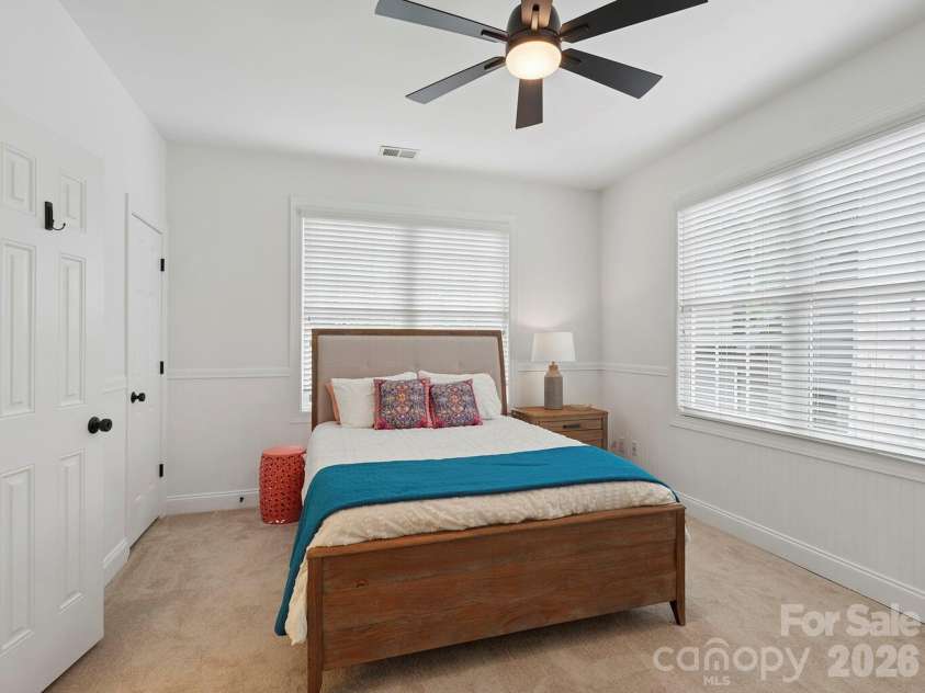 2232 Shenandoah Avenue, Charlotte, NC 28205.  MLS# CAR4379599, YatesRealty ID 21645. 