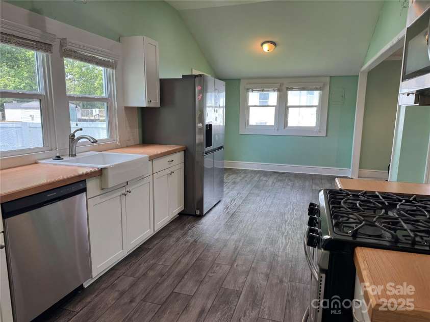 407 Mill Street, Landis, NC 28088.  MLS# CAR4268228, YatesRealty ID 21645. 